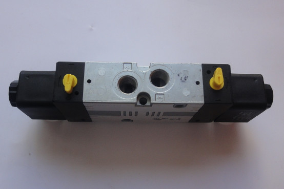 60273163 5776270220 Electromagnetic Valve CD07-5/2XX-SR-024DC-I-G014 AVENTICS REXROTH For SANY